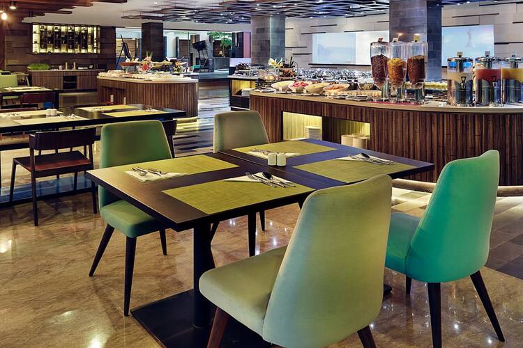 Ancak Restaurant Lounge Mercure Bali Legian Photos Pictures Of Ancak Restaurant Lounge Mercure Bali Legian Legian Bali